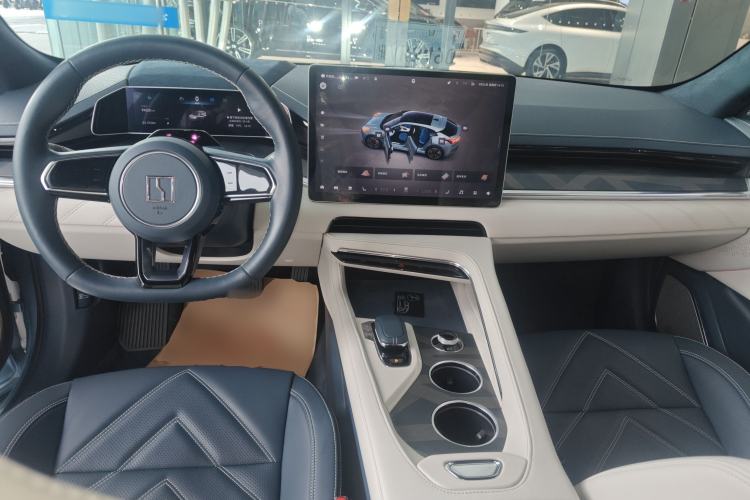 Used Zeekr 001 2021 Ultra-Long Range Single-Motor WE Edition Center Console