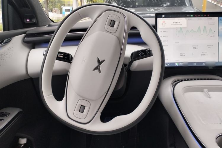 Used XPeng G7 2025 Model—602 Long Range Max Steering Wheel