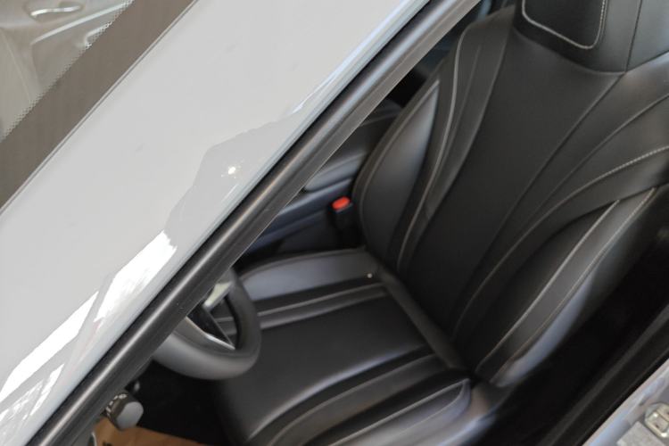 Used Venucia V 2023 260T Idol Edition Pro
