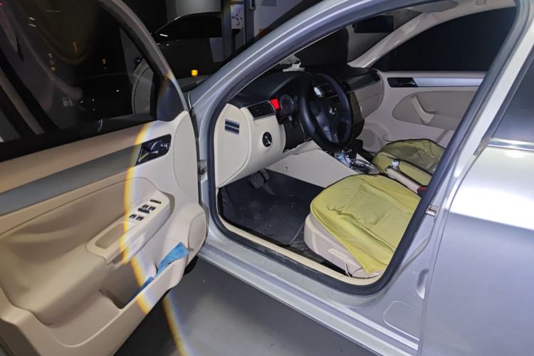 Used Volkswagen Bora 2012 1.6L Automatic Fashion Edition
