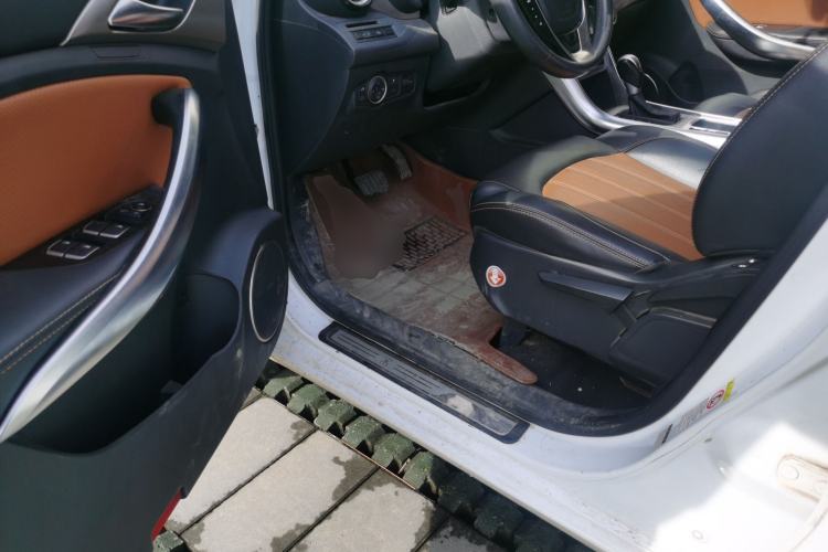 Used BYD Song 2016 Gaishi Edition 1.5TID Automatic Luxury Model