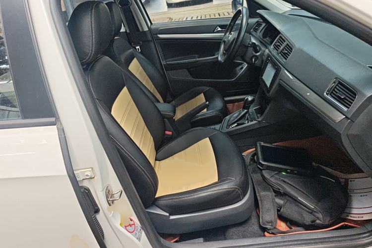 Used Volkswagen Lavida 2015 1.6L Automatic Fashion Edition