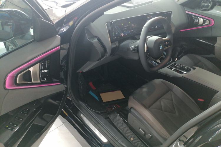 Used BMW X3 2025 xDrive25L Luxury Package
