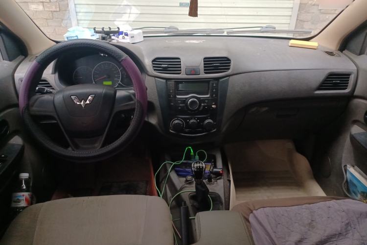 Used Wuling Hongguang 2015 1.5L S Basic Version China V Standard
