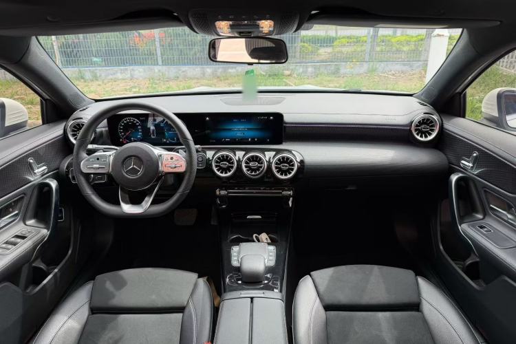 Used Mercedes-Benz A-Class 2021 A 200 L Sport Sedan Fashion Model
