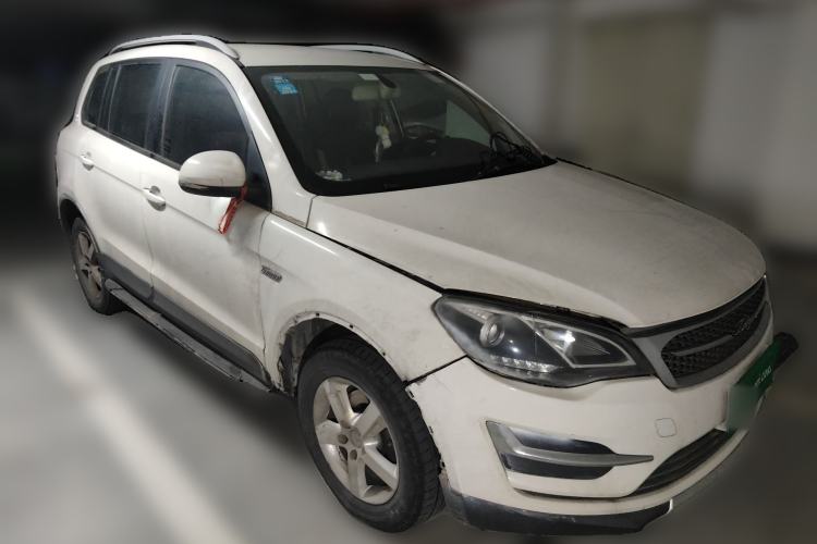 Used Zotye Domy X5 2016 1.5T Manual Elite 7-Seater China IV Standard Front Right 45 Deg