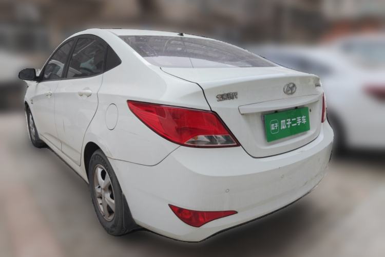 Used Hyundai Verna (older generation) 2016 1.4L Automatic Smart GLS Rear Left 45 Deg