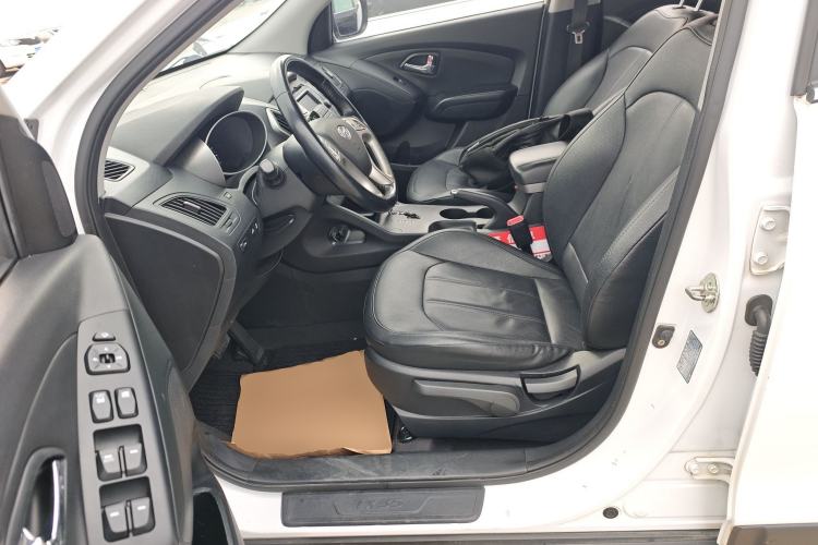 Used Hyundai ix35 2015 2.0L Automatic 2WD Smart Version China V Standard Left Front Seat