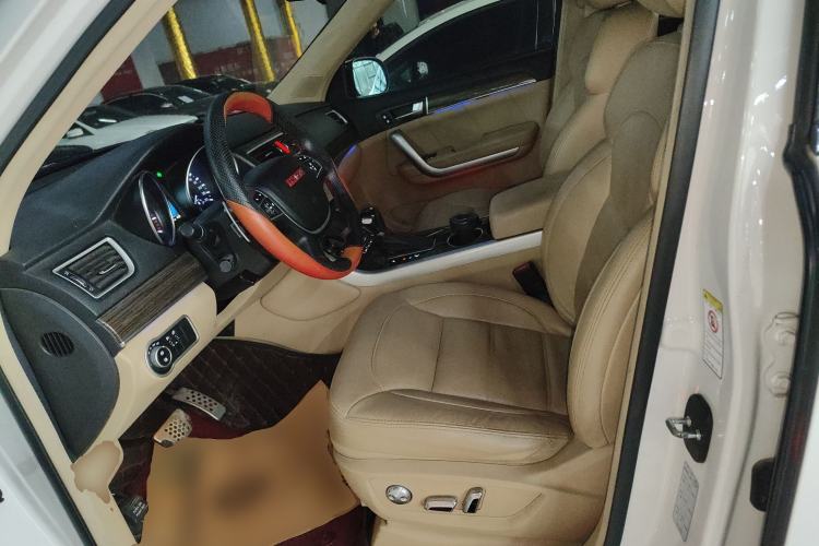 Used Haval H8 2015 2.0T Four-Wheel Drive Standard Version
