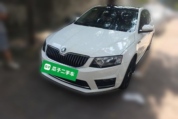 Used Skoda Octavia 2017 1.6L Manual Smart Drive Edition