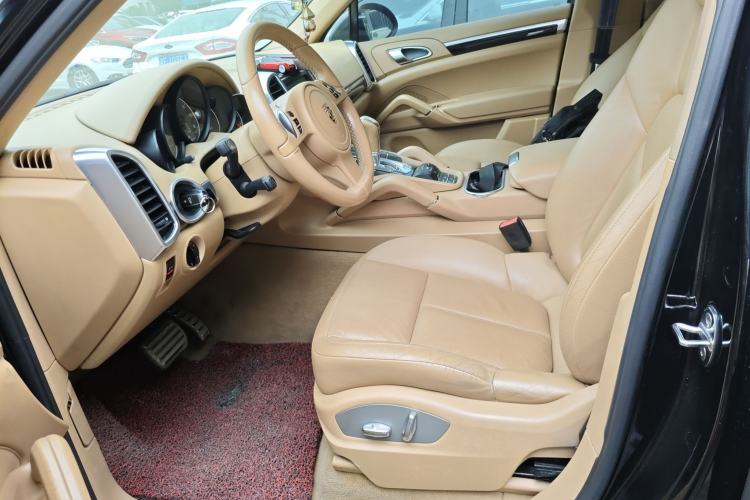 Used Porsche Cayenne 2011 Cayenne S Hybrid 3.0T Left Front Seat