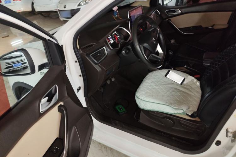 Used Baojun 310W 2017 1.5L Manual Comfort Version China V
