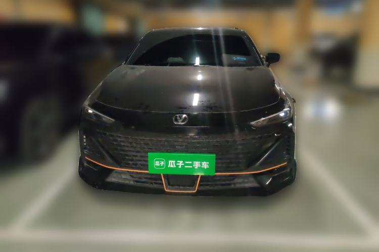 Used CHANGAN UNI-V 2022 1.5T Sport Edition Front