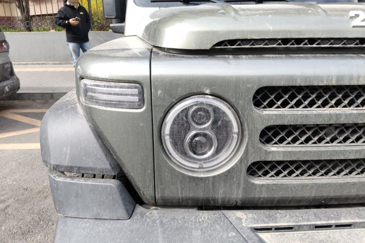 Used 212 T01 2024 2.0T Explorer
