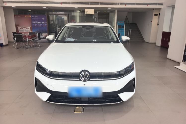 Used Volkswagen Sagitar 2026 Model L 300TSI DSG Luxury Version
