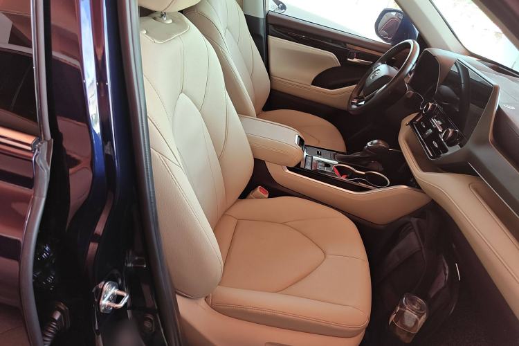 Used Toyota Highlander 2022 Dual-Engine 2.5L Four-Wheel Drive Prestige Version 7 Seats