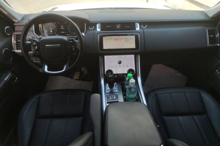 Used Land Rover Range SportNew Energy 2021 P400e SE Center Console