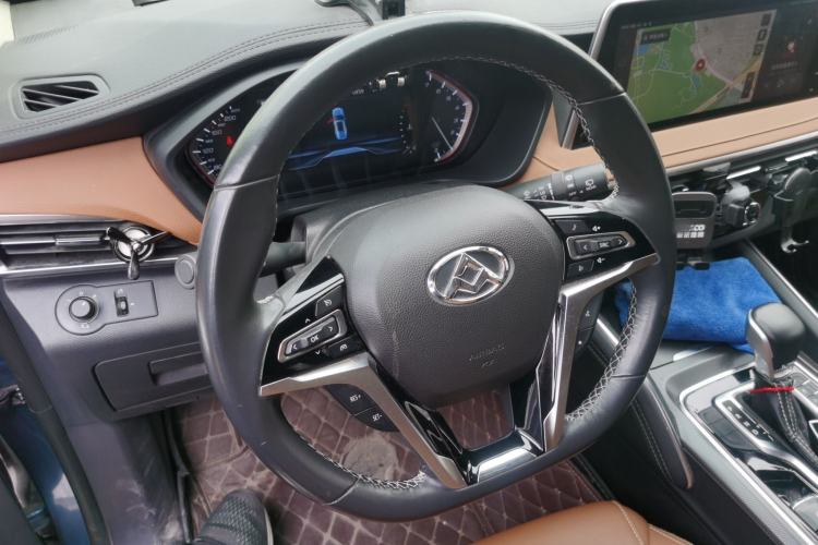 Used SAIC MAXUS D90 2017 2.0T Automatic Two-Wheel Drive - Uranus