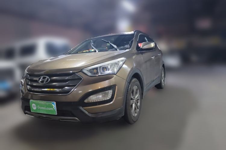 Used Hyundai Santa Fe 2013 2.4L Automatic 4x4 Smart Version