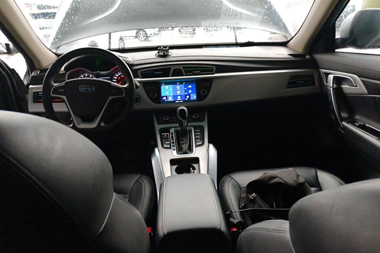 Used Geely Auto Emgrand X7 Sport 2016 1.8TD Automatic ZhiShang Model
