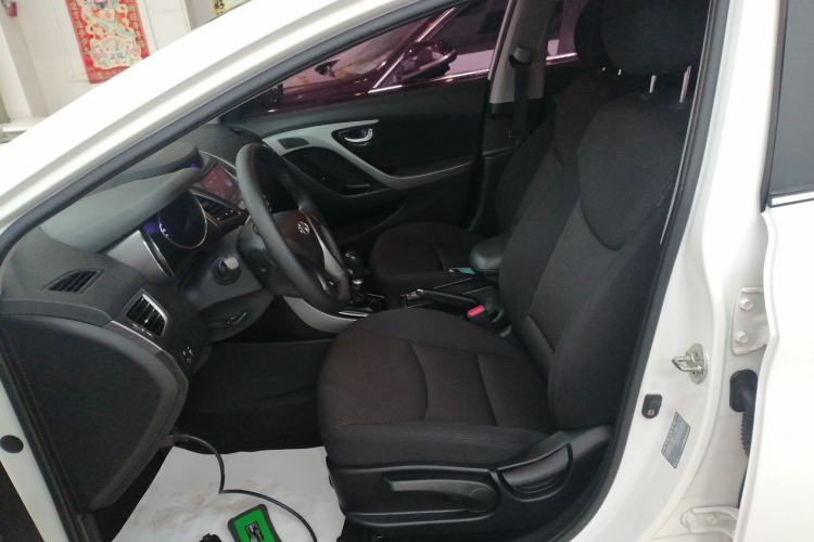 Used Hyundai Elantra (5th Generation / Langdong) 2016 1.6L Manual Luxury Model