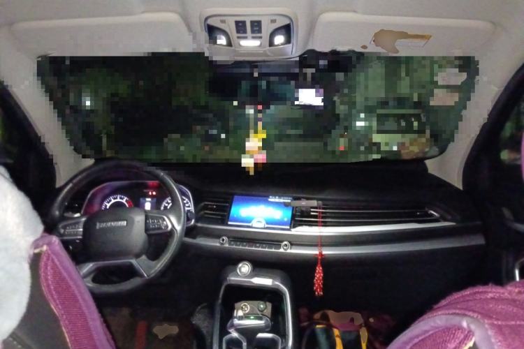 Used Haval H6 2017 Red Label 2.0T Automatic Two-Wheel Drive ZhiShang Model