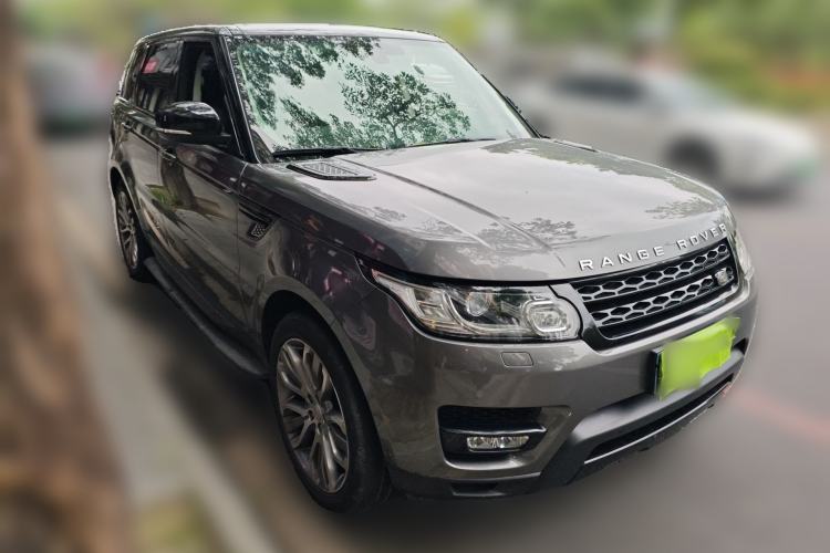 Used Land Rover Range Sport 2014 3.0 SC V6 HSE DYNAMIC Front Right 45 Deg