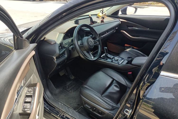 Used Mazda CX-30 2021 2.0L Automatic Joyful Edition
