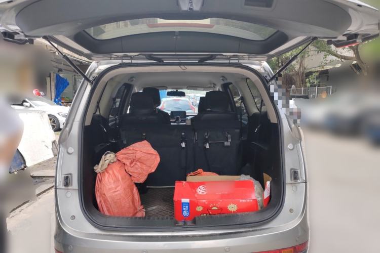 Used Baojun 730 2021 1.5T CVT Fashion Version 7 Seats Trunk