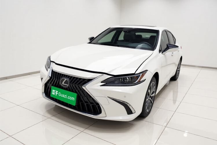 Used Lexus ES 2023 200 Excellence Edition