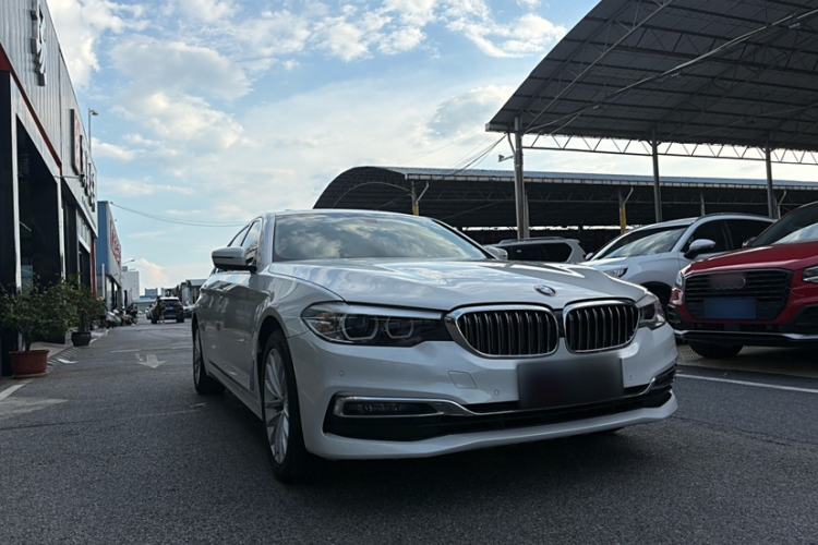 Used BMW 5 Series 2019 525Li Luxury Package