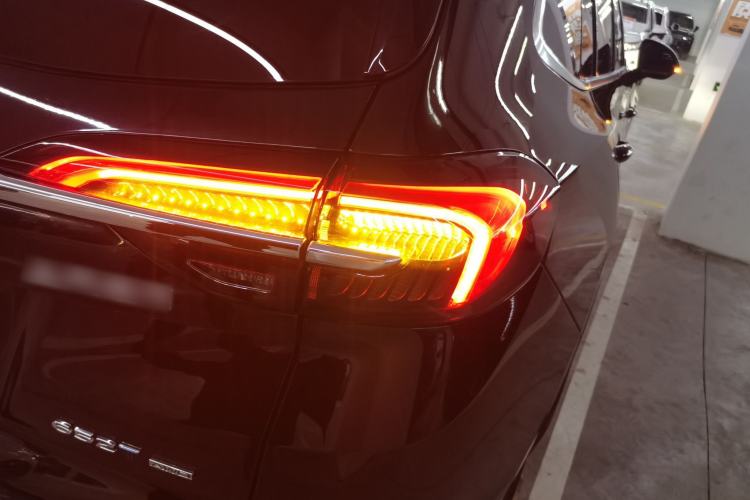 Used Buick Envision 2023 Encore Plus 652T Five-Seat All-Wheel-Drive Luxury Model