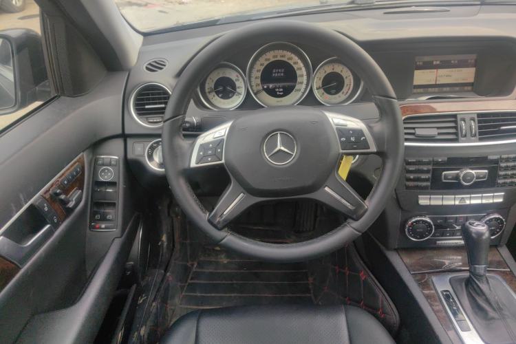 Used Mercedes-Benz C-Class 2013 C 260 CGI Elegant Model Steering Wheel