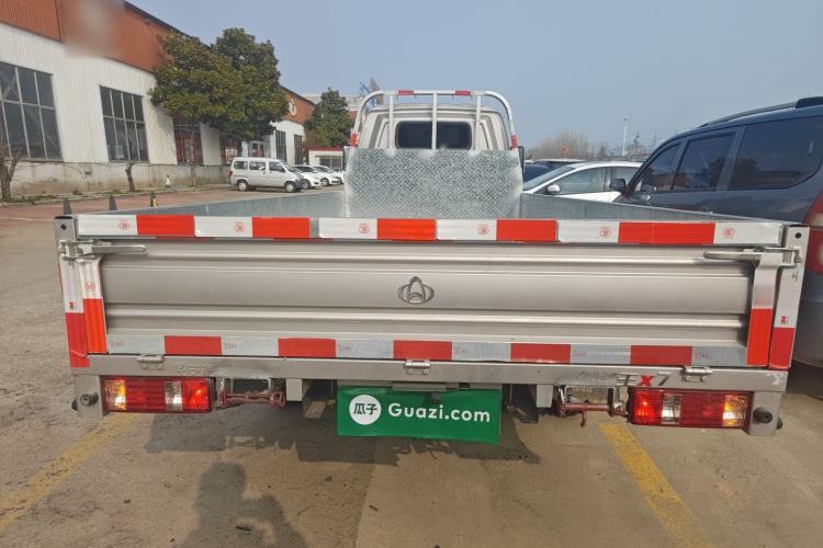 Used CHANGAN KUAYUE Wang X7 2025 1.6L Single-Row Double Rear Wheels Dong'an DAT18R 3.7 Meters Rear