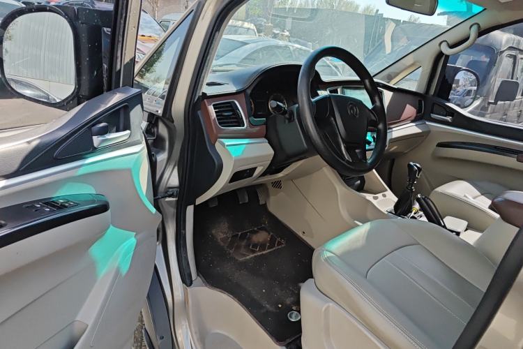 Used FORTHING Lingzhi 2018 M5L 2.0L 7-Seater Comfort Model