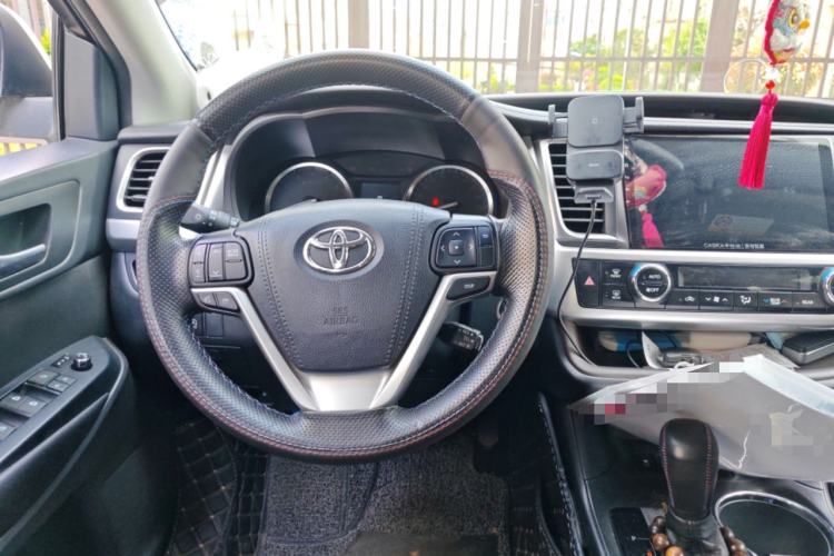 Used Toyota Highlander 2015 2.0T Four-Wheel Drive Luxury Edition 7-Seater
