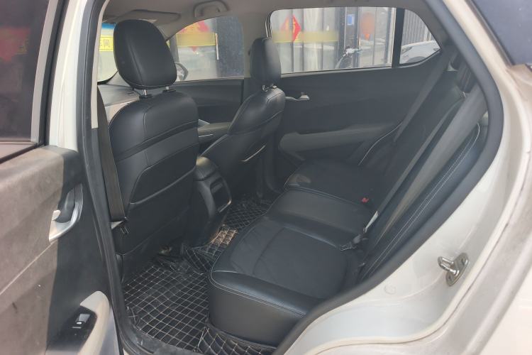 Used Baojun 510 2017 1.5L manual Comfort trim