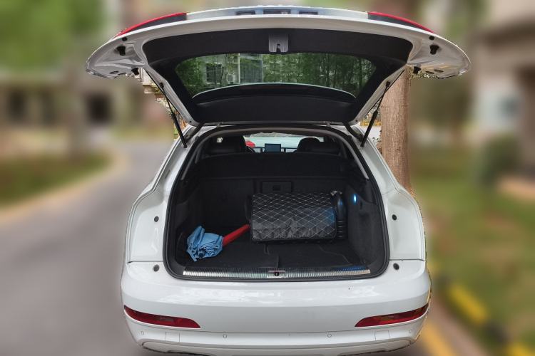 Used Audi Q3 2015 35 TFSI Comfort Model Trunk