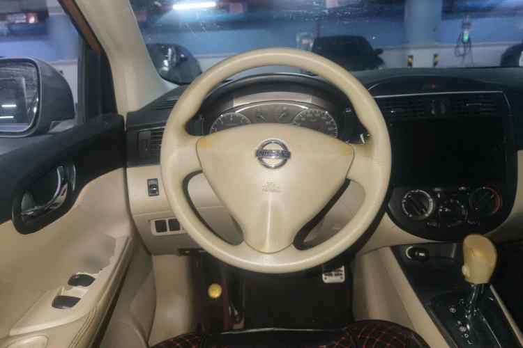 Used Nissan Tiida 2011 1.6L CVT Comfort Model Steering Wheel