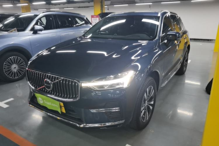 Used Volvo XC60 2025 B5 4x4 Smart Luxury Edition