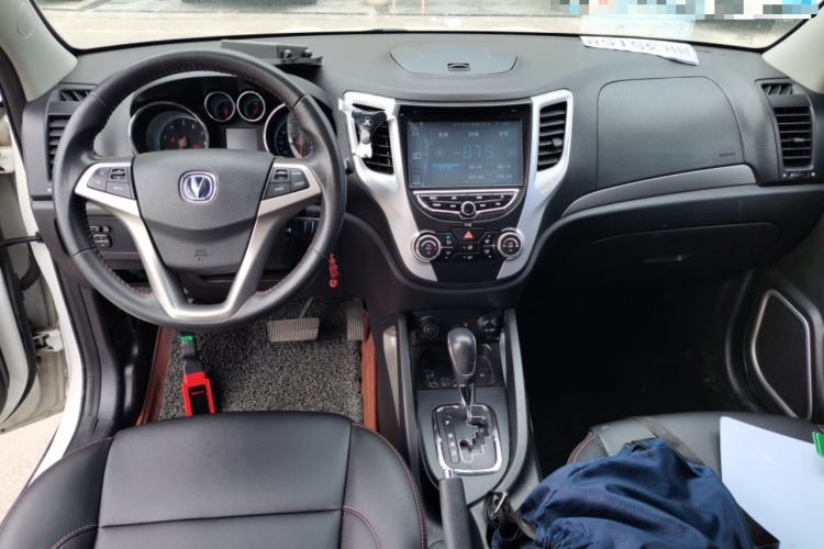 Used CHANGAN CS35 2014 1.6L Automatic Luxury Model China IV Standard
