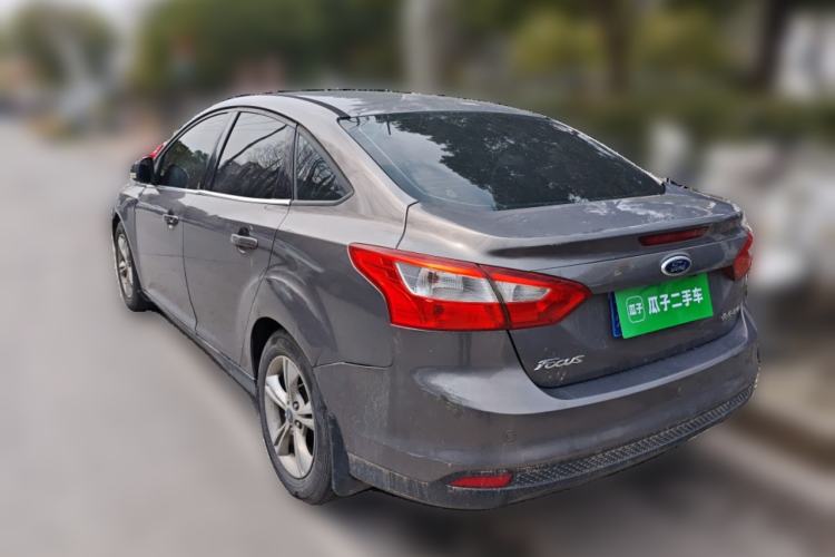 Used Ford Focus 2012 Sedan 1.6L Manual Fashion Edition
