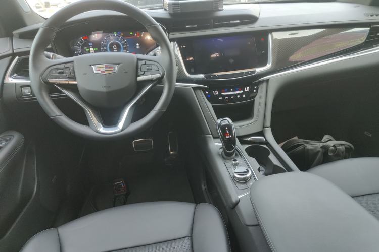 Used Cadillac XT6 2022 2.0T Six-Seater Four-Wheel Drive Luxury Version