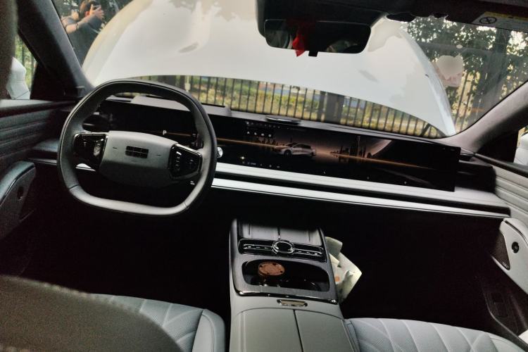 Used Geely Galaxy E8 2025 575 km Exploration Intelligent Driving Edition