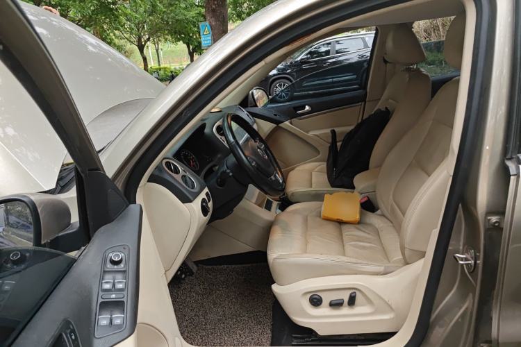 Used Volkswagen Tiguan 2015 1.8TSI Automatic Two-Wheel Drive Comfort Edition Left Front Seat