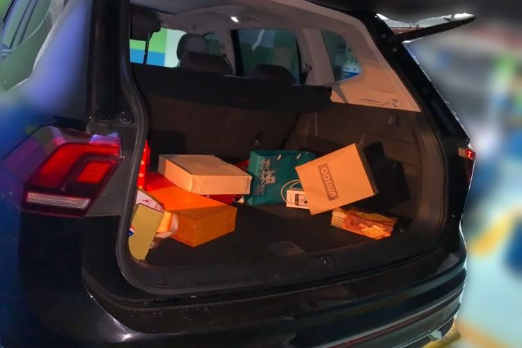 Used Volkswagen Tiguan L 2022 330TSI Automatic Two-Wheel Drive Smart Edition Trunk