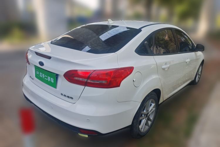 Used Ford Focus 2017 Hatchback EcoBoost 125 Manual – Ultra-Performance Style SmartDrive Edition