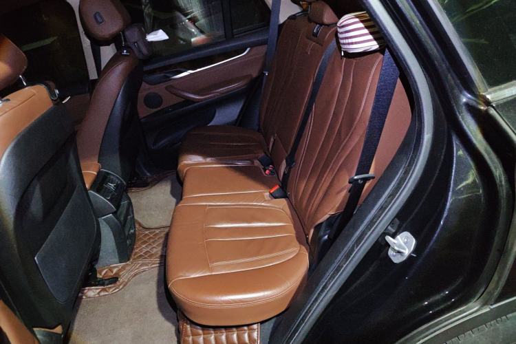 Used BMW X5 2014 xDrive35i Elegant Edition Left Rear Seat