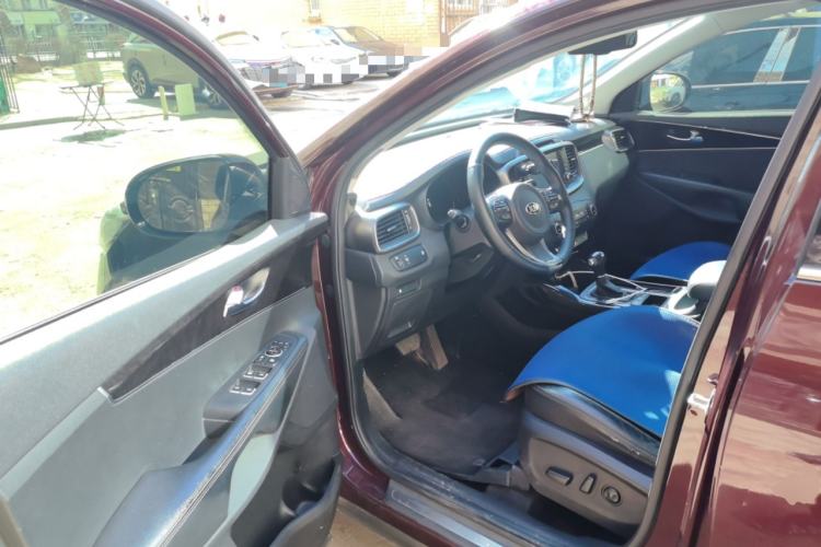 Used Kia Sorento 2015 Sorento L 2.4L Gasoline 4WD Elite Edition 5 Seats China V Emission Standard Driver Seat