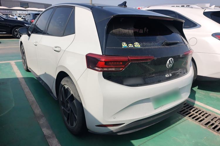 Used Volkswagen ID.3 2024 Outstanding Edition Rear Left 45 Deg